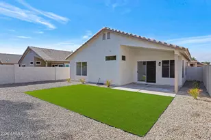 741 E Cantebria Dr, Gilbert, AZ 85296 - Photo 26