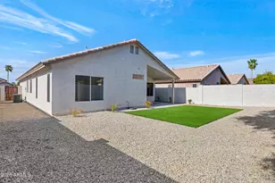 741 E Cantebria Dr, Gilbert, AZ 85296 - Photo 30