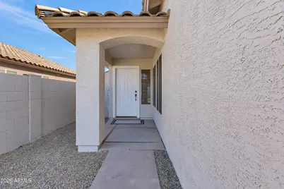 741 E Cantebria Drive, Gilbert, AZ 85296 - Photo 4