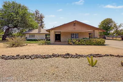 4835 W Port Au Prince Lane, Glendale, AZ 85306 - Photo 4