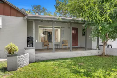 3205 E Clarendon Avenue, Phoenix, AZ 85018 - Photo 2