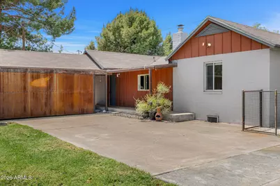 3205 E Clarendon Avenue, Phoenix, AZ 85018 - Photo 16