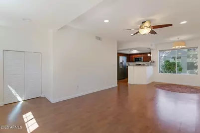 4020 E Laurel Lane, Phoenix, AZ 85028 - Photo 18