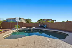 18391 W Port Royale Ln, Surprise, AZ 85388 - Photo 38