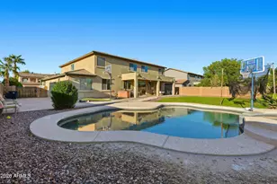 18391 W Port Royale Ln, Surprise, AZ 85388 - Photo 2
