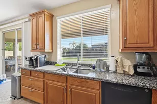 18391 W Port Royale Ln, Surprise, AZ 85388 - Photo 20