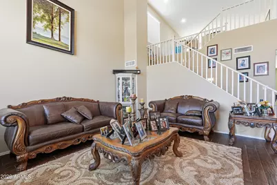 18391 W Port Royale Lane, Surprise, AZ 85388 - Photo 4