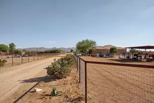 27710 N 237th Ln, Wittmann, AZ 85361 - Photo 12