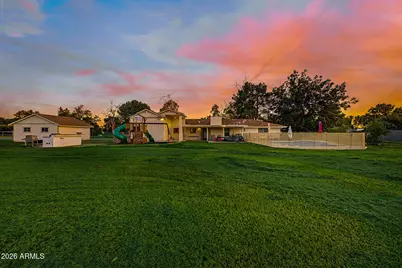 718 S Pandora Drive, Gilbert, AZ 85296 - Photo 32