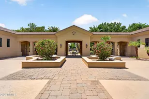 1367 S Country Club Dr, Mesa, AZ 85210 - Photo 32