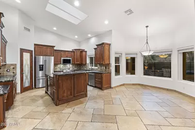 14818 N 18th Place, Phoenix, AZ 85022 - Photo 12