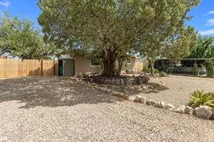 111 E Apache St, Huachuca City, AZ 85616 - Photo 4