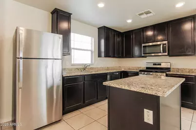 8235 W Odeum Lane, Phoenix, AZ 85043 - Photo 12