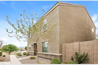 8235 W Odeum Lane, Phoenix, AZ 85043 - Photo 2