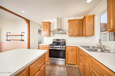 692 W Pony Express Lane, Benson, AZ 85602 - Photo 8