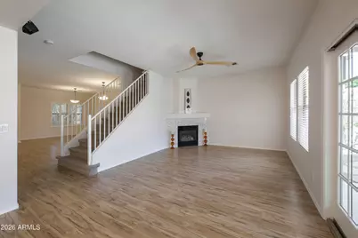4041 E Tether Trail, Phoenix, AZ 85050 - Photo 2