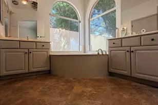 5215 W Tonopah Dr, Glendale, AZ 85308 - Photo 14