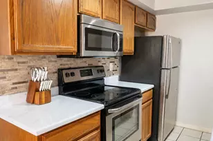 286 W Palomino Dr, Chandler, AZ 85225 - Photo 6