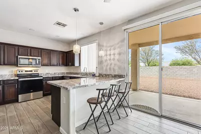2021 N 103rd Drive, Avondale, AZ 85392 - Photo 10