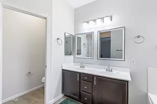 2021 N 103rd Dr, Avondale, AZ 85392 - Photo 24