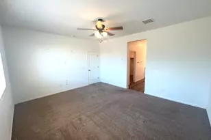 9217 W Willow Bend Ln, Phoenix, AZ 85037 - Photo 10