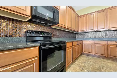 13637 S 175th Drive, Goodyear, AZ 85338 - Photo 14