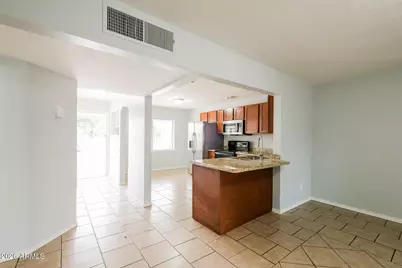 2315 W Maryland Avenue, Phoenix, AZ 85015 - Photo 6