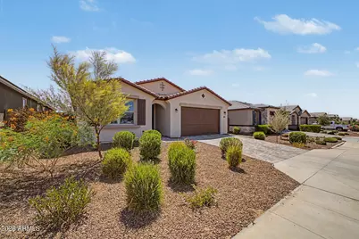 2803 N 195th Drive, Buckeye, AZ 85396 - Photo 2