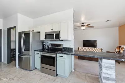 236 N Thunderbird Drive, Apache Junction, AZ 85120 - Photo 10