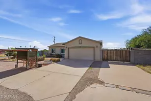 236 N Thunderbird Dr, Apache Junction, AZ 85120 - Photo 2