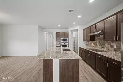 18465 W Foothill Drive, Surprise, AZ 85387 - Photo 10