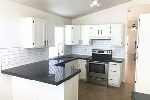 2036 E Windsong Dr, Phoenix, AZ 85048 - Photo 4