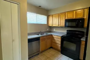 11640 N 51st Ave, Glendale, AZ 85304 - Photo 8