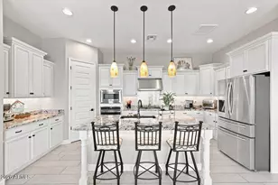 22406 N 101st Ave, Peoria, AZ 85383 - Photo 12