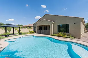 2948 E Maplewood St, Gilbert, AZ 85297 - Photo 2