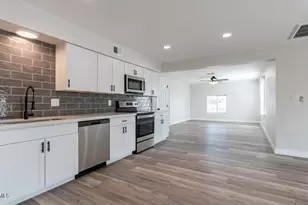 8304 N 55th Ave, Glendale, AZ 85302 - Photo 2
