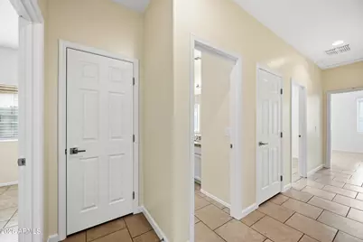 8771 W Gardenia Avenue, Glendale, AZ 85305 - Photo 46