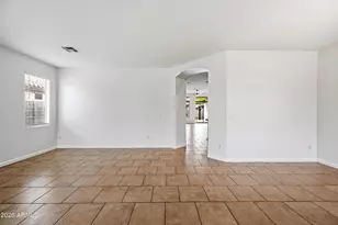 8771 W Gardenia Ave, Glendale, AZ 85305 - Photo 4
