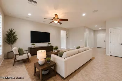 17656 W Cedarwood Lane, Goodyear, AZ 85338 - Photo 10