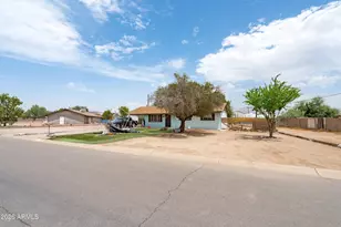 413 S 107th St, Mesa, AZ 85208 - Photo 2