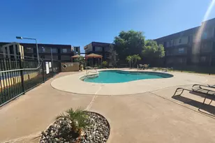 461 W Holmes Ave, Mesa, AZ 85210 - Photo 24