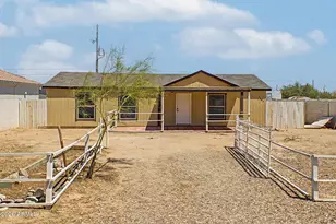 3360 W Madera Dr, Eloy, AZ 85131 - Photo 2