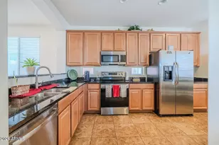 513 N 119th Dr, Avondale, AZ 85323 - Photo 8