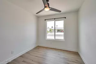 906 W Colgate Dr, Tempe, AZ 85283 - Photo 14