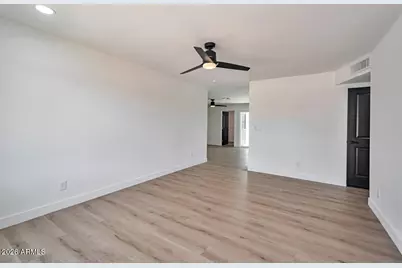 906 W Colgate Drive, Tempe, AZ 85283 - Photo 8