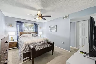 10732 W Caron Dr, Sun City, AZ 85351 - Photo 20