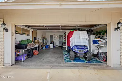 10732 W Caron Drive, Sun City, AZ 85351 - Photo 32