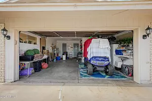 10732 W Caron Dr, Sun City, AZ 85351 - Photo 32
