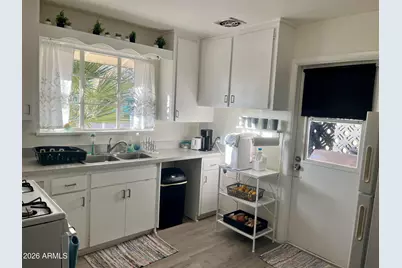 1222 E McLellan Boulevard, Phoenix, AZ 85014 - Photo 4