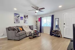 8012 W Highland Ave, Phoenix, AZ 85033 - Photo 6